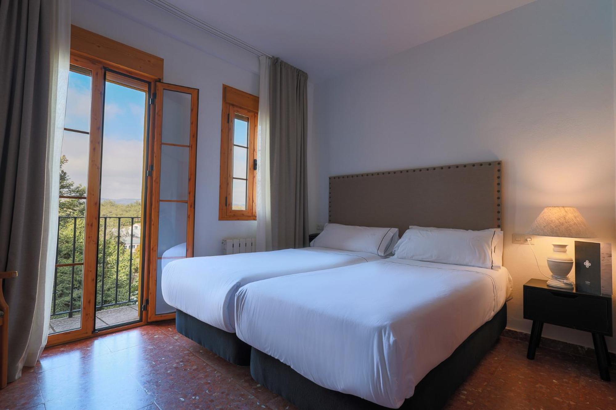 Hotel Tugasa El Almendral Setenil De Las Bodegas Exteriör bild