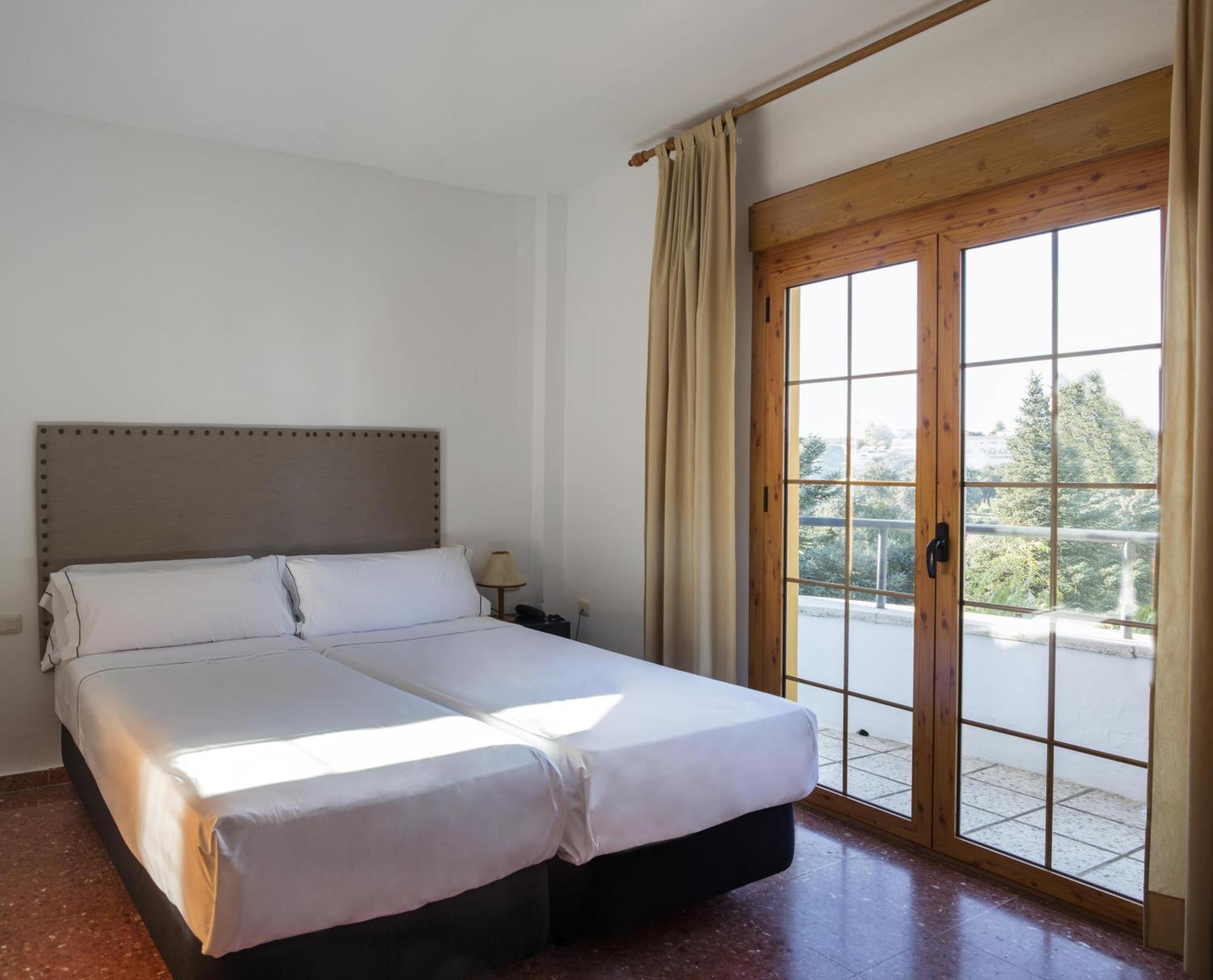 Hotel Tugasa El Almendral Setenil De Las Bodegas Exteriör bild
